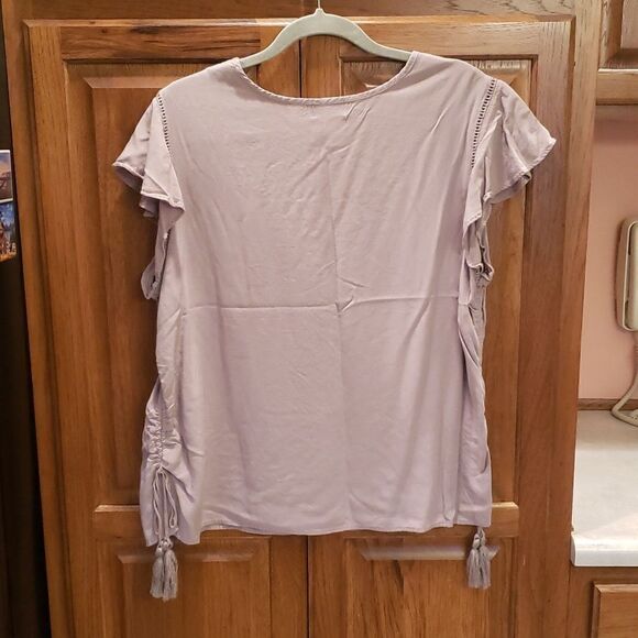 Like New! Time and Tru- Size XXXL (22) Taupe Short Sleeve Shirt with Embroidery - Picture 2 of 2